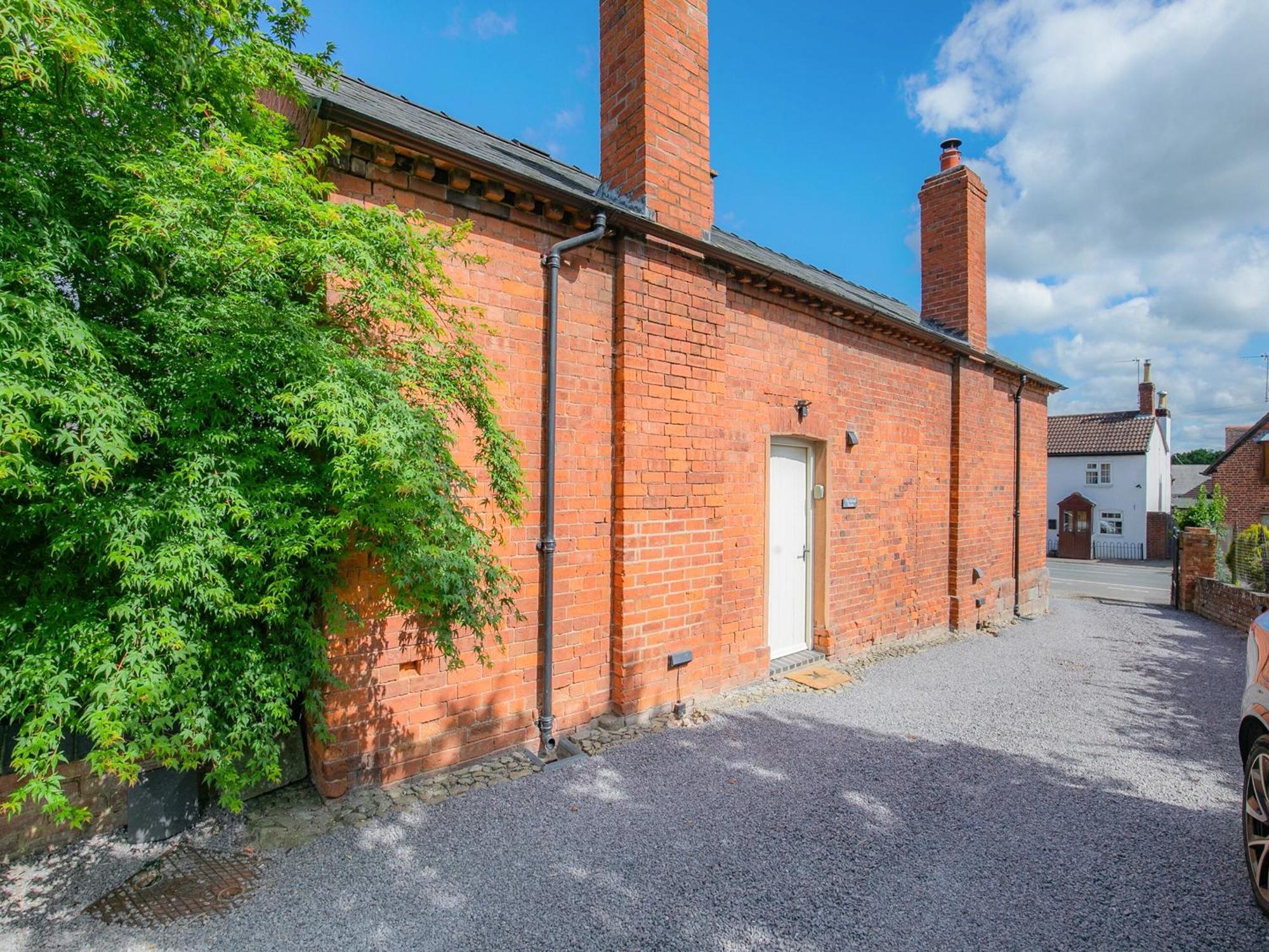 The School Room Dymock Exterior photo